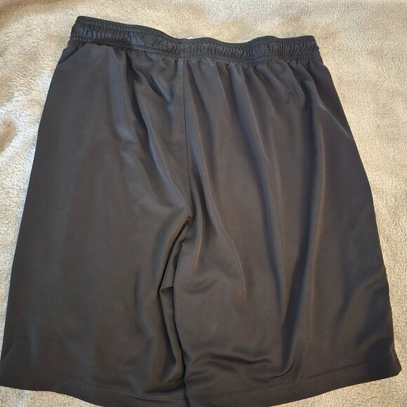 Mens 2 pairs Puma Black w/White Accent Soccer Shorts L - Picture 3 of 8